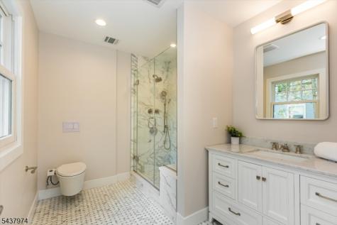 150 Ridgewood Avenue Glen Ridge Boro NJ 07028