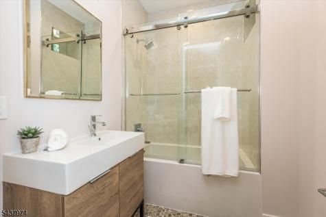 150 Ridgewood Avenue Glen Ridge Boro NJ 07028