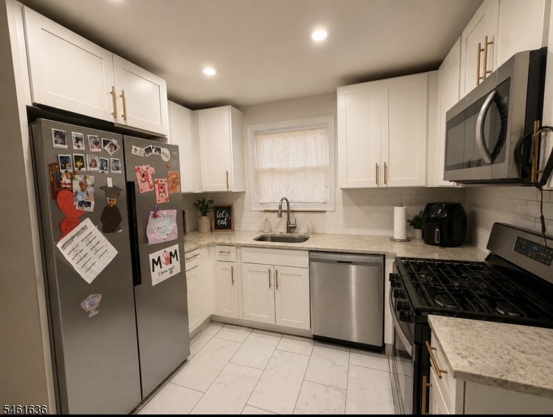 81 Delmar Place Irvington NJ 07111