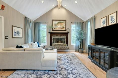 5 Coe Farm Road Mendham NJ 07945