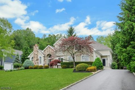 5 Coe Farm Road Mendham NJ 07945