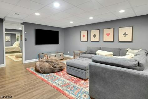 5 Coe Farm Road Mendham NJ 07945