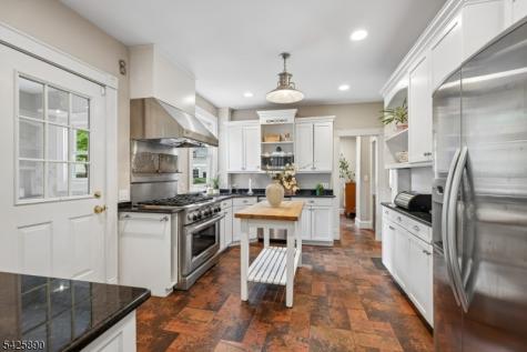 378 Park Street Montclair NJ 07043