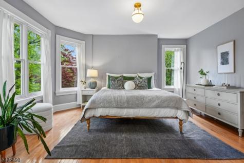 378 Park Street Montclair NJ 07043