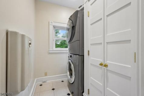 378 Park Street Montclair NJ 07043