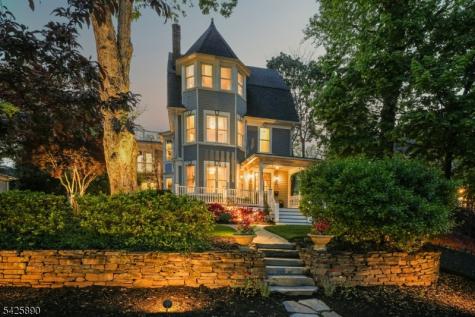 378 Park Street Montclair NJ 07043