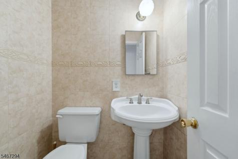 14 Whitaker Place West Caldwell NJ 07006