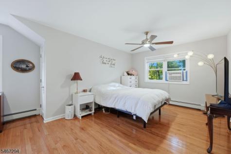 14 Whitaker Place West Caldwell NJ 07006