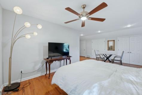14 Whitaker Place West Caldwell NJ 07006