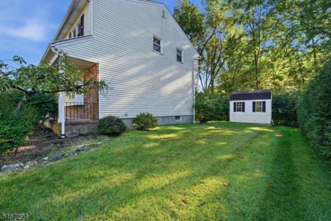 14 Whitaker Place West Caldwell NJ 07006
