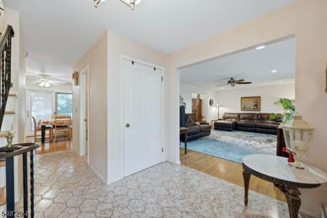 14 Whitaker Place West Caldwell NJ 07006