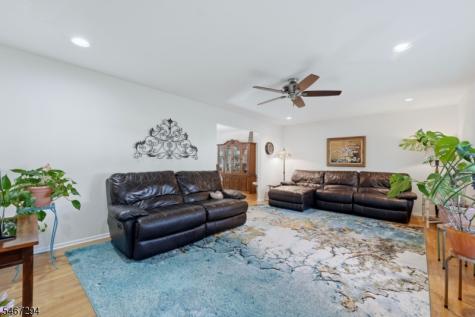 14 Whitaker Place West Caldwell NJ 07006