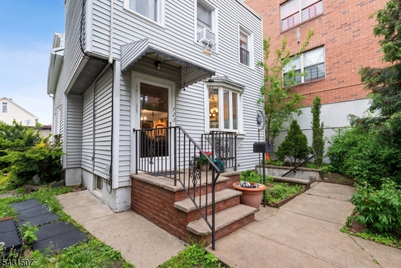 520 26TH Street Union NJ 07087