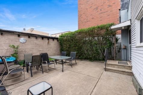 520 26TH Street Union NJ 07087