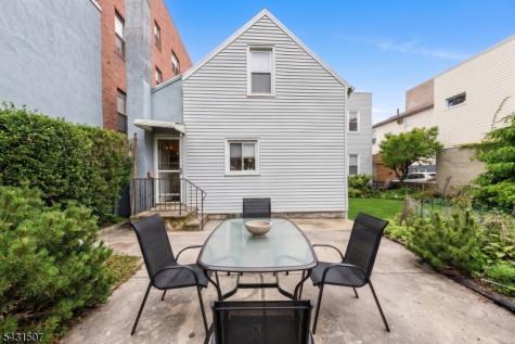 520 26TH Street Union NJ 07087