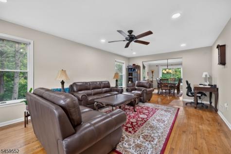 6 Chaucer Drive Clinton NJ 08801