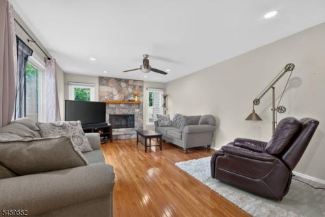 6 Chaucer Drive Clinton NJ 08801