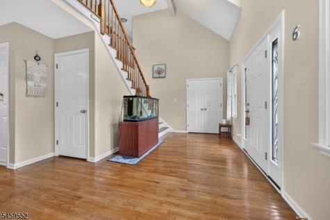 6 Chaucer Drive Clinton NJ 08801