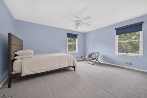 6 Chaucer Drive Clinton NJ 08801