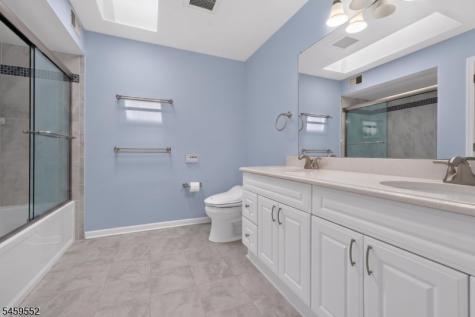6 Chaucer Drive Clinton NJ 08801