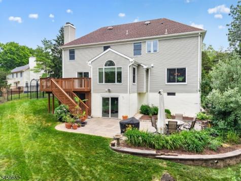 6 Chaucer Drive Clinton NJ 08801