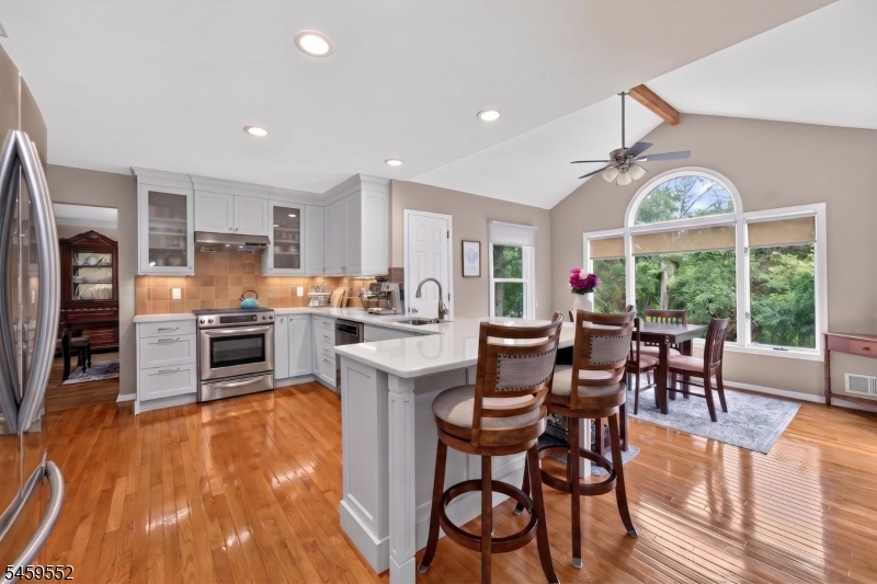 6 Chaucer Drive Clinton NJ 08801