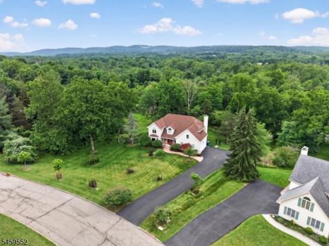 6 Chaucer Drive Clinton NJ 08801