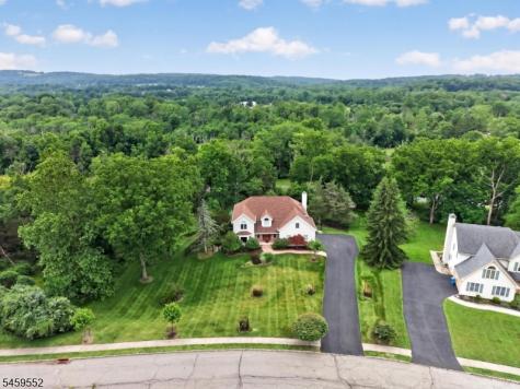 6 Chaucer Drive Clinton NJ 08801