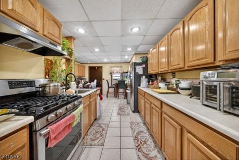 78 Cleveland Street Belleville NJ 07109