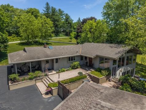219 W Valley Brook Road Washington NJ 07830