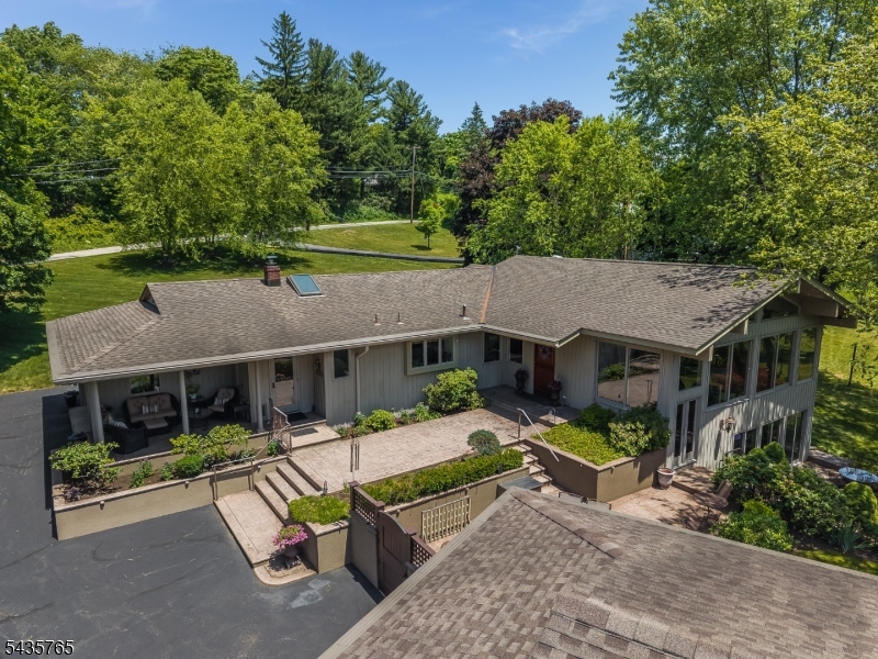 219 W Valley Brook Road Washington NJ 07830