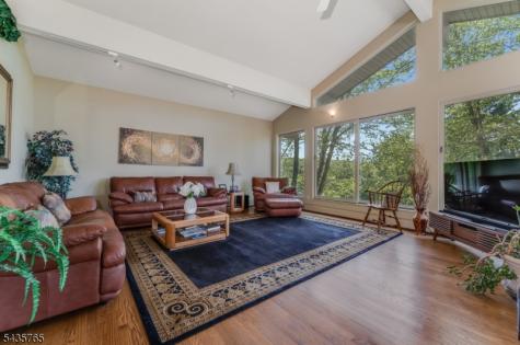 219 W Valley Brook Road Washington NJ 07830