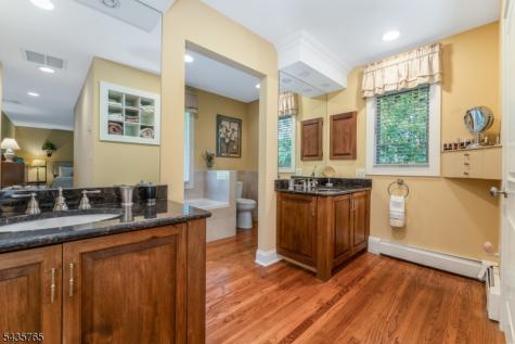 219 W Valley Brook Road Washington NJ 07830