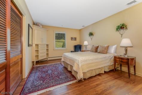 219 W Valley Brook Road Washington NJ 07830