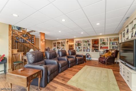 219 W Valley Brook Road Washington NJ 07830