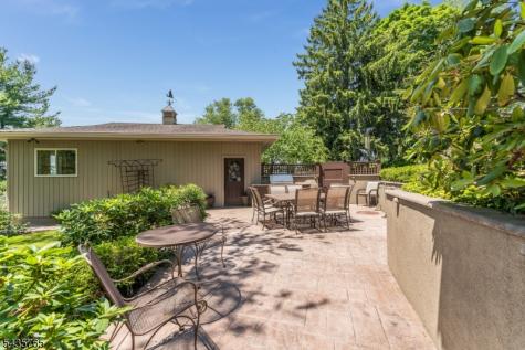 219 W Valley Brook Road Washington NJ 07830