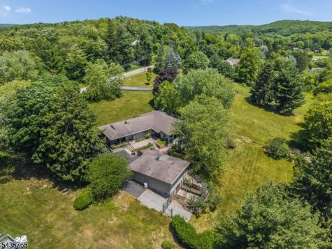 219 W Valley Brook Road Washington NJ 07830