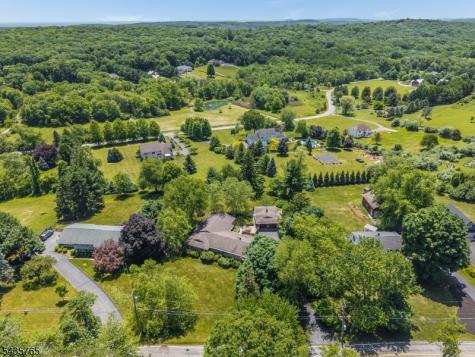 219 W Valley Brook Road Washington NJ 07830