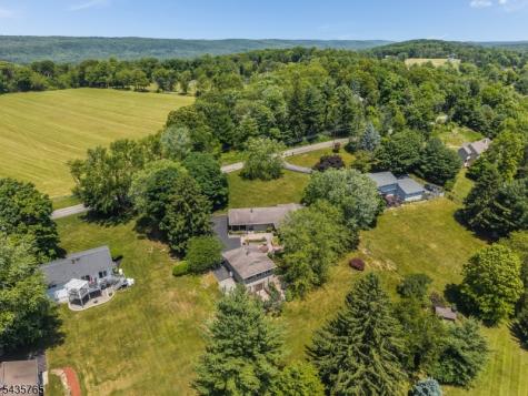 219 W Valley Brook Road Washington NJ 07830
