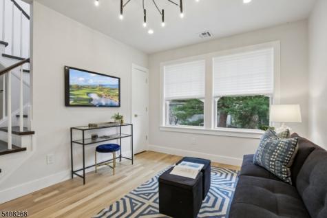 108 Baker Street Maplewood NJ 07040