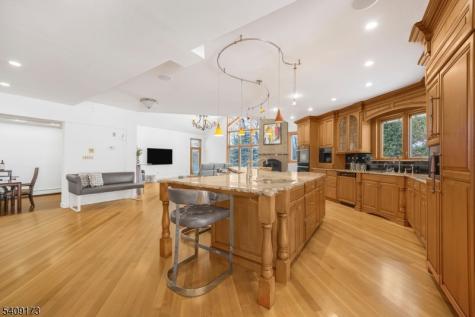 72 Stony Brook Road Montville NJ 07045