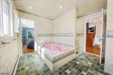 72 Stony Brook Road Montville NJ 07045