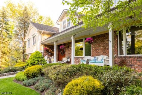 72 Stony Brook Road Montville NJ 07045