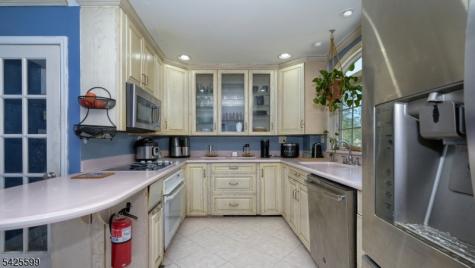 178 Jackson Avenue Rutherford NJ 07070