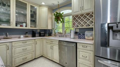 178 Jackson Avenue Rutherford NJ 07070