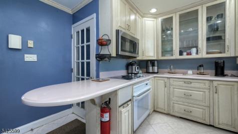 178 Jackson Avenue Rutherford NJ 07070