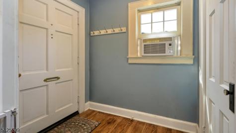 178 Jackson Avenue Rutherford NJ 07070