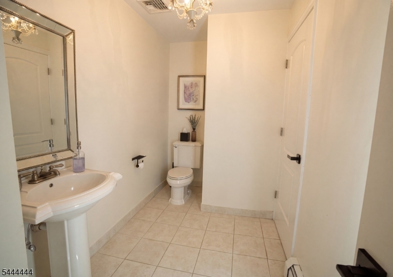 39 Hillcrest Avenue Montville NJ 07045