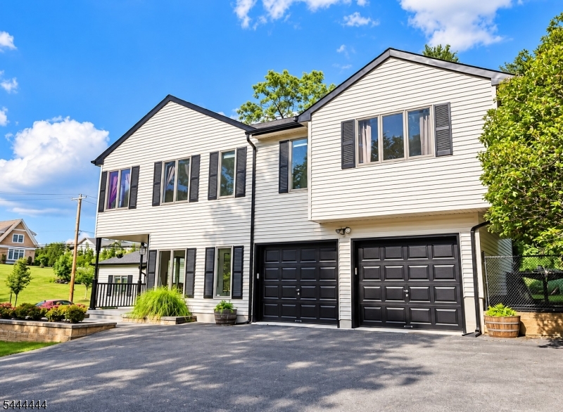 39 Hillcrest Avenue Montville NJ 07045