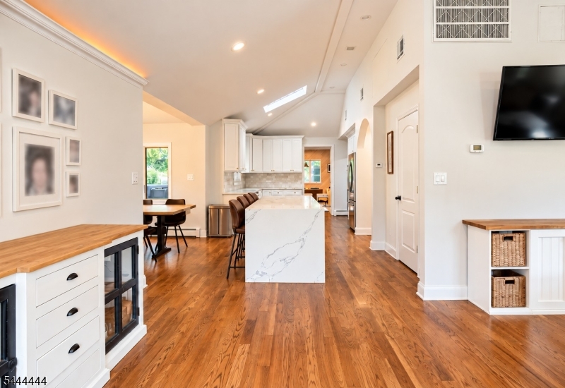39 Hillcrest Avenue Montville NJ 07045